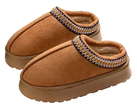 Fluffy warm slippers coffee