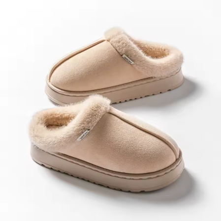 Fluffy warm slippers beige